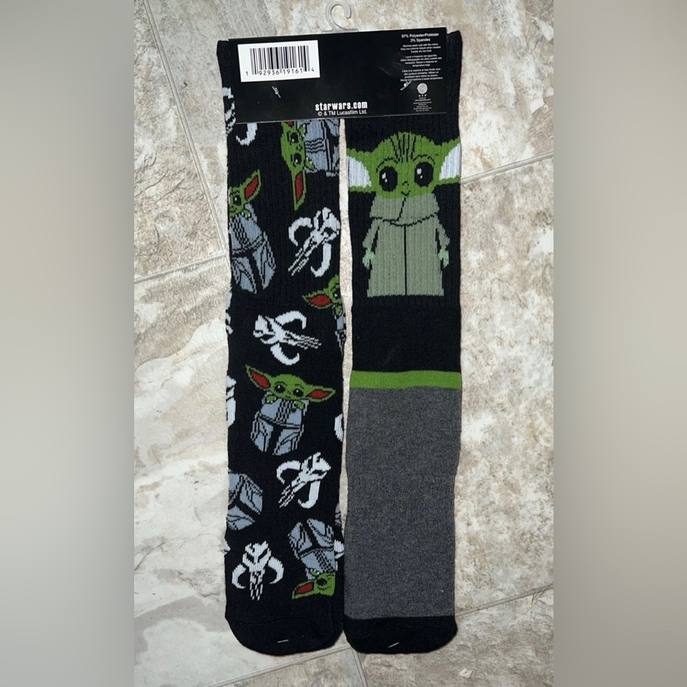 STAR WARS MANDALORIAN BABY YODA SOCKS